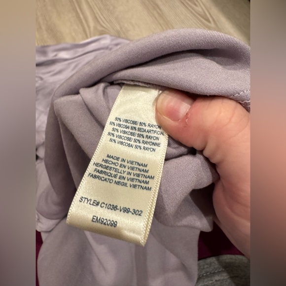 Anthropologie Cloth & Stone Soft Lavender Satin Top - Picture 4 of 6